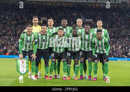 Manchester, Großbritannien. 09. März 2023. Equipe of Betis antes Jogo entre Manchester United gegen Real Betis, in Old Trafford, Manchester, England. Man United hat 4-1 gewonnen (Foto: Richard Callis/Sports Press Photo/C – FRIST VON EINER STUNDE – FTP NUR AKTIVIEREN, WENN BILDER WENIGER ALS EINE STUNDE ALT sind – Alamy) Guthaben: SPP Sport Press Photo. Alamy Live News Stockfoto