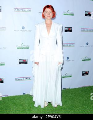 Santa Monica, USA. 09. März 2023. Jessie Buckley trifft am Donnerstag, den 9. März 2023, die 17. jährlichen Oscar Wilde Awards in Bad Robot in Santa Monica, Kalifornien, ein . (Foto: Juan Pablo Rico/Sipa USA) Guthaben: SIPA USA/Alamy Live News Stockfoto