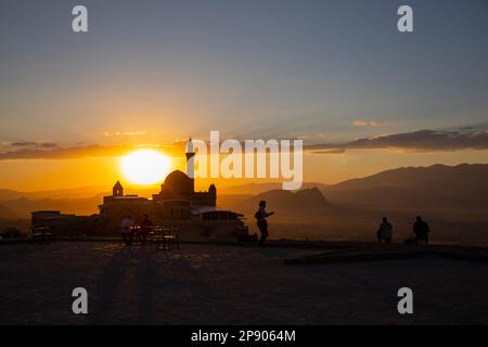 Herrliches Gebäude im Stadtteil Ishak Pasha Palace in Dogubeyazit, İshakpasa Sarayi Stockfoto