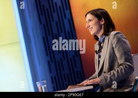 Rom, Italien. 09. März 2023. Elly Schlein, Generalsekretärin der Partito Democratico (Demokratische Partei), nimmt am 9. März 2023 in Rom an der TV-Show „Otto e Mezzo“ in den La7 Studios Teil. (Foto: Massimo Valicchia/NurPhoto) Guthaben: NurPhoto SRL/Alamy Live News Stockfoto