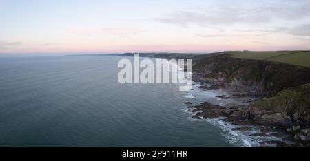 Sharrow Beach, Whitsand Bay, Cornwall - Drohnen-Panoramafoto Stockfoto