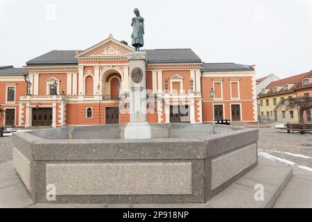 Klaipeda-Theater am Theaterplatz. Neoklassizistisch erbaut im Jahr 1857. Aus diesem Gebäude hat Adolf Hitler 1939 den Anschluss proklamiert Stockfoto