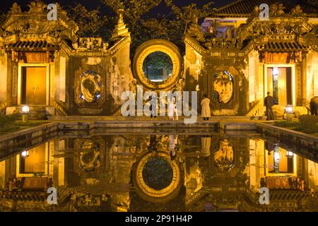 Vietnam, Hoi An, Ba Mu Temple Gate, Stockfoto