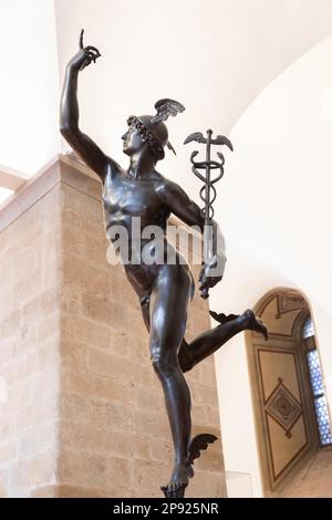 Florenz, Italien - circa Juni 2021: Flying Mercury by Giambologna, 1580. Das ist seine berühmteste Skulptur, Symbol der italienischen Renaissance Stockfoto