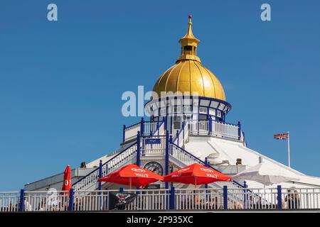 England, East Sussex, Eastbourne, Brighton Pier Stockfoto