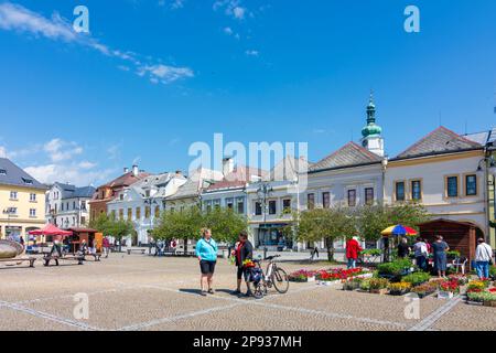 Bruntal (Freudenthal), Hauptplatz Miru-Platz, Marienhimmelskirche in Mährkoslezsky, Mährisch-Schlesische Region, Tschechisch Stockfoto