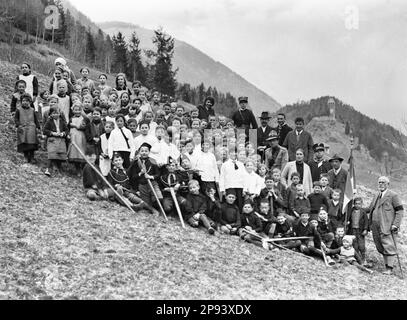 Südtiroler aus dem Ulten-Tal um 1930 bis 1950 Stockfoto