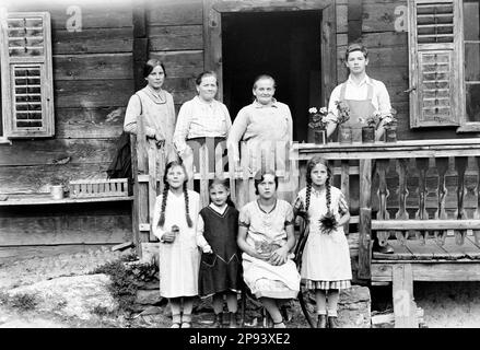 Südtiroler aus dem Ulten-Tal um 1930 bis 1950 Stockfoto