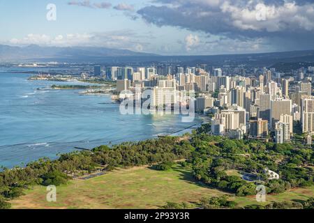 Blick auf Honolulu von Diamond Head, Honolulu, Oahu, Hawaii, USA, Polynesien, Ozeanien Stockfoto