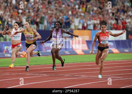 Finale des Frauen-Finales 100m mit Gina LÜCKENKEMPER, Mujinga KAMBUNDJI, Daryll NEITA und Ewa SWOBODA bei der europäischen Leichtathletikmeisterschaft 2022 Stockfoto