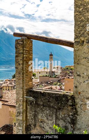 Kirche San Benedetto, Limone sul Garda, Gardasee, Provinz Brescia, Lombardei, Italien, Europa Stockfoto