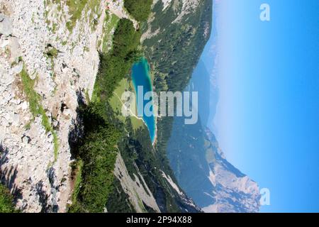 Österreich, Tirol, Ehrwald, Seebensee, Zugspitze, Wasseroberfläche, Zugspitze Massiv, See, Berge, Wetterstein Berge, Berglandschaft, Bergmassiv, Stockfoto