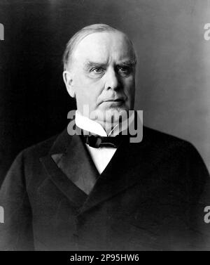 William McKinley Jr. ( 1843 - 1901 ) war vom 4 . März 1897 bis zum 14 . September 1901 der 25. . Präsident der Vereinigten Staaten - Presidente della Repubblica . - USA - Rituto - Portrait - Cravatta - Krawatte - Kragen - colletto - VEREINIGTE STAATEN - UNITI - papillon - Krawatte - Archivio GBB Stockfoto