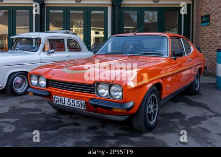 1973 Ford Capri RS 3100, ausgestellt auf der Ford-Versammlung am 26. Februar 2023 im Bicester Heritage Centre. Stockfoto