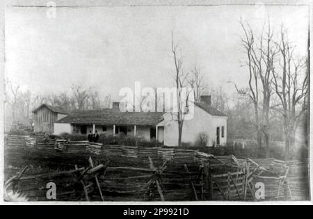 1877 : das Haus des westlichen Gesetzlosen JESSE JAMES ( Jesse Woodson James 1847 - 1882 ) - Selvaggio WEST - epopea del - FUORILEGGE - Bandito --- Archivio GBB Stockfoto