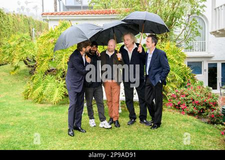 RUBEN Östlund, Regisseur VON LOS ANGELES 20230310Swedish, Schauspieler Arvin Kananian, Henrik Dorsin und Zlatko Buric, zusammen mit Produzent Erik Hemmendorff Stockfoto