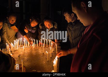 Demonstranten, für ein freies Tibet, im Namgyal Kloster, im Tsuglagkhang Komplex. McLeod Ganj, Dharamsala, Himachal Pradesh, Indien, Asien Stockfoto