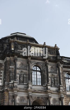 DRESDEN, DEUTSCHLAND. 27. Juli 2020. Architektonische Aussenansicht des Dresdner Zwinger. Kredit: Ant Palmer/Alamy Stockfoto