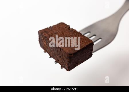 Pavé-Schokolade auf weißem Hintergrund Stockfoto