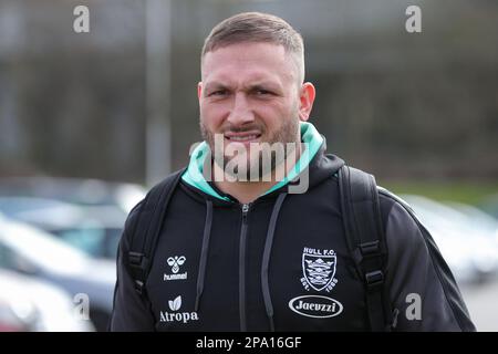 Hull, UK. 11. März 2023. Josh Griffin Nr. 23 des Hull FC kommt vor dem Spiel der Betfred Super League Runde 4 Hull FC gegen Salford Red Devils im MKM Stadium, Hull, Großbritannien, 11. März 2023 (Foto von James Heaton/News Images) in Hull, Großbritannien, am 3./11. März 2023. (Foto: James Heaton/News Images/Sipa USA) Guthaben: SIPA USA/Alamy Live News Stockfoto