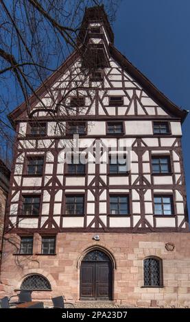 Pilatushaus, historisches Stadthaus von 1489, Tiergaertnertorplatz, Nürnberg, Mittelfrankreich, Bayern, Deutschland Stockfoto