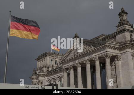 Berlin, Deutschland. 11. März 2023. Das Reichstagsgebäude in Berlin, Heimat des Bundestages, am 11. März 2023. (Kreditbild: © Michael Kuenne/PRESSCOV via ZUMA Press Wire) NUR REDAKTIONELLE VERWENDUNG! Nicht für den kommerziellen GEBRAUCH! Stockfoto