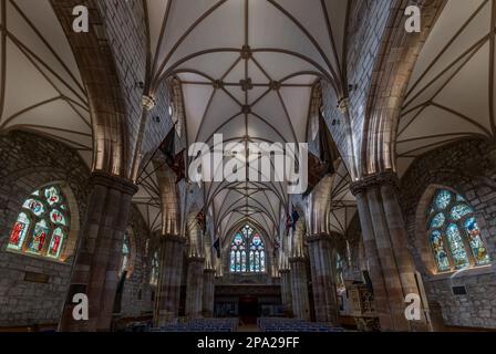 Innenansicht der Buntglasfenster, St. Mary's Parish Church, Haddington, East Lothian, Schottland, Großbritannien Stockfoto