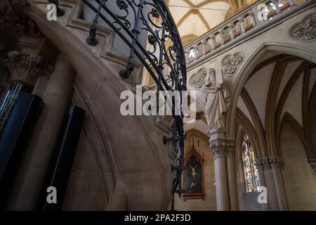 Moses-Statue in St. John Church (Johanneskirche) Interior - Stuttgart, Deutschland Stockfoto