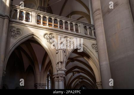 John der Täufer Statue in St. John Church (Johanneskirche) Interior - Stuttgart, Deutschland Stockfoto