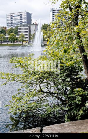 Breiavatnet - zentraler Park und See mit Brunnen in der Gemeinde Stavanger im Rogaland County, Norwegen. 22. vom Juli 2012 Stockfoto