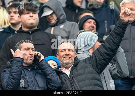 Hull City Fans vor dem Sky Bet Championship-Spiel Coventry City vs Hull City in der Coventry Building Society Arena, Coventry, Großbritannien, 11. März 2023 (Foto: Ben Roberts/News Images) Stockfoto