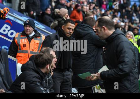 Coventry, Großbritannien. 11. März 2023. Hull City Manager Liam RoSenior schaut auf Coventry City Manager Mark Robins während des Sky Bet Championship-Spiels Coventry City vs Hull City in der Coventry Building Society Arena, Coventry, Großbritannien, 11. März 2023 (Foto von Ben Roberts/News Images) in Coventry, Großbritannien, am 3./11. März 2023. (Foto: Ben Roberts/News Images/Sipa USA) Guthaben: SIPA USA/Alamy Live News Stockfoto