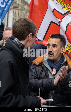 Paris, Frankreich. 11. März 2023. Demonstration im Rahmen eines landesweiten Streiks- und Protesttages 7., der von den Gewerkschaften wegen der geplanten Rentenreform einberufen wurde, am 11. März 2023 in Paris, Frankreich. Foto: Pierrick Villette/ABACAPRESS.COM Kredit: Abaca Press/Alamy Live News Stockfoto