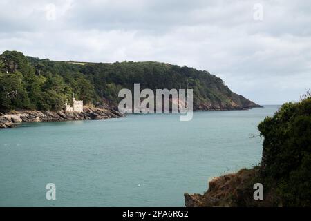 Wunderschöne Ufer des Flusses Dart. Dartmouth, Devon, Großbritannien. 26.09.2022 Stockfoto