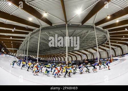 LEEUWARDEN - atmosphärisches Bild des Pelotons während der letzten Spitzenreiter des Marathon Cup. ANP VINCENT JANNINK Stockfoto