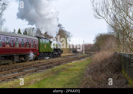 Flying Scotsman verlässt Ramsbottom Station mit der East Lancashire Railway Stockfoto