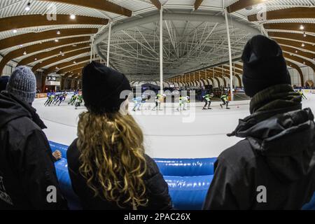 LEEUWARDEN - atmosphärisches Bild des Pelotons während des Finales der Mannschaftsklasse des Marathon Cup. ANP VINCENT JANNINK Stockfoto