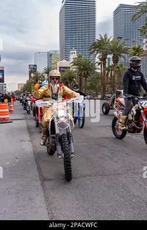 2023 BFGoodrich Tires Mint 400 startet das Rennwochenende mit einer Fahrzeugparade auf dem Las Vegas Strip. Stockfoto