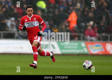 Swansea, Großbritannien. 11. März 2023. Aaron Ramsey von Middlesbrough in Aktion. EFL Skybet-Meisterschaftsspiel, Swansea City gegen Middlesbrough im Swansea.com Stadium in Swansea, Wales, am Samstag, den 11. März 2023. Dieses Bild darf nur zu redaktionellen Zwecken verwendet werden. Nur redaktionelle Verwendung, Lizenz für kommerzielle Verwendung erforderlich. Keine Verwendung bei Wetten, Spielen oder Veröffentlichungen von Clubs/Ligen/Spielern. Bild nach Kredit: Andrew Orchard Sportfotografie/Alamy Live News Stockfoto