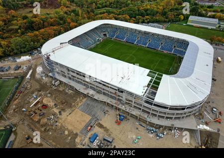 Bau- und Finishing-Arbeiten im Fußballstadion in plock, polen Stockfoto