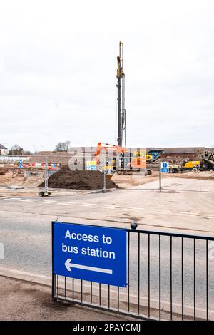 Bau des neuen Busbahnhofs und des mehrstöckigen Parkplatzes als Teil des Royal Arcade Scheme im Stadtzentrum von Crewe Cheshire UK Stockfoto