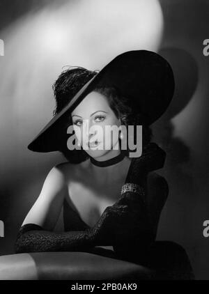 Hedy Lamarr in der Publicity „The Heavenly Body“ – Pressefoto (MGM, 1943) Stockfoto