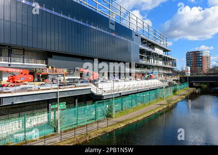 Co-op Live Arena (im Bau) am Ashton Canal, neben dem Etihad Stadium, Manchester, England, Großbritannien Stockfoto