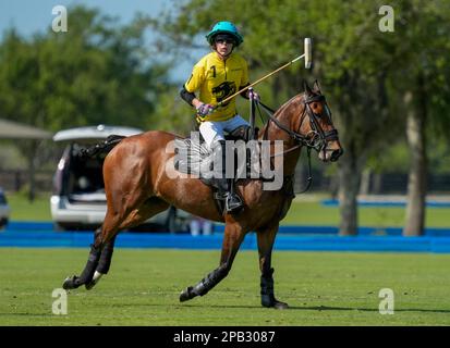 3/10/23 Port Mayaca, Florida Sarah Siegel Magness DUNDAS VS EL CID FITNESS während der Semi Finals des US Women’s Polo 18-24 Goal Cup 2023 auf dem Port Mayaca Polo Gelände in Port Mayaca, Florida, Freitag, 10. März 2023. Foto: Jennifer Graylock-Graylock.com 917-519-7666 Stockfoto