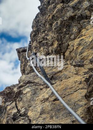 Nahaufnahme einer Via-Ferrata-Route Stockfoto