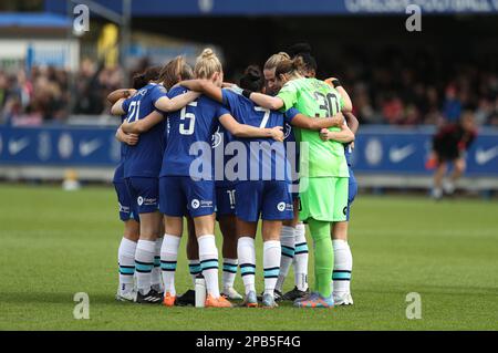 Kington upon Thames, Großbritannien. 12. März 2023. Chelsea-Spieler in einem Zusammentreffen während des FA Women's Super League-Spiels in Kingsmeadow, Kington upon Thames. Das Bild sollte lauten: Kieran Cleeves/Sportimage Credit: Sportimage/Alamy Live News Stockfoto