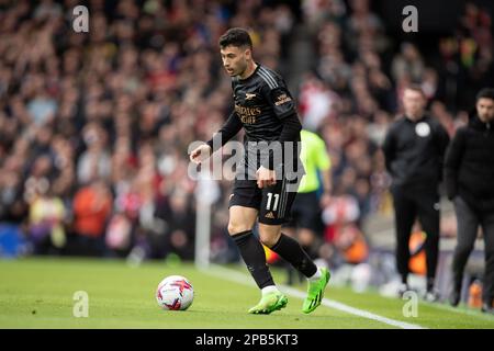 Gabriel Martinelli von Arsenal kontrolliert den Ball während des Spiels der Premier League zwischen Fulham und Arsenal am Sonntag, den 12. März 2023 in Craven Cottage, London. (Foto: Federico Guerra Maranesi | MI News) Guthaben: MI News & Sport /Alamy Live News Stockfoto