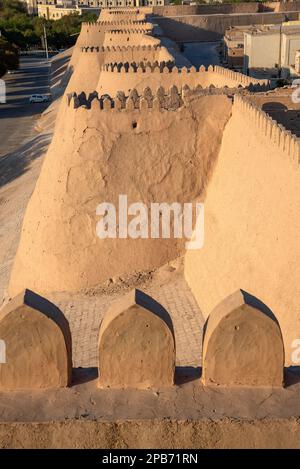 Die Mauern der alten Festung der Arche Kunya. Khiva, Ichan-Kala. Usbekistan Stockfoto