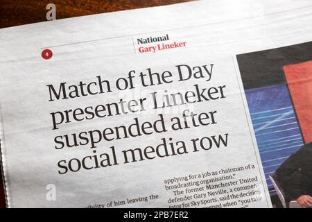 „Match of the Day Presenter Lineker Suspended after Social Media Row“, Titelzeile der Zeitung Guardian, Gary Linekar, twitter-Artikel Stockfoto