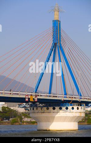 Vietnam, Da Nang, Cau Song Han Brücke, Han Fluss, Stockfoto